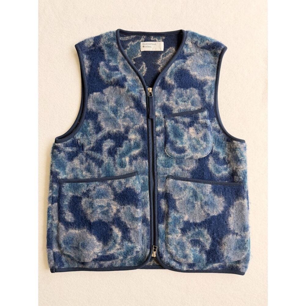 Universal Works Mens Flower Wool Fleece Gilet Vest in Navy Size XS - Picture 2 of 6